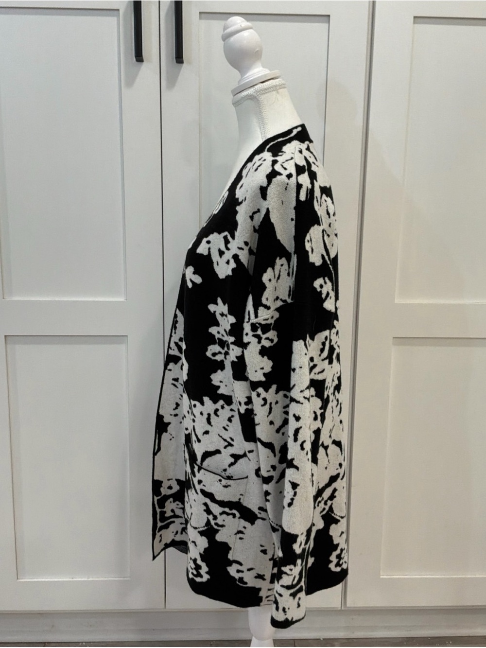 Cyrus Open Front Cardigan Black White Floral Cardigan Women’s Large - Picture 5 of 11